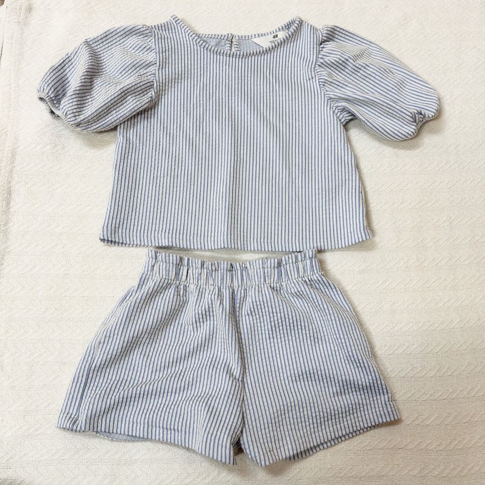 H&M Girls Blue Striped 2-Piece Top and Shorts set – sz 6x